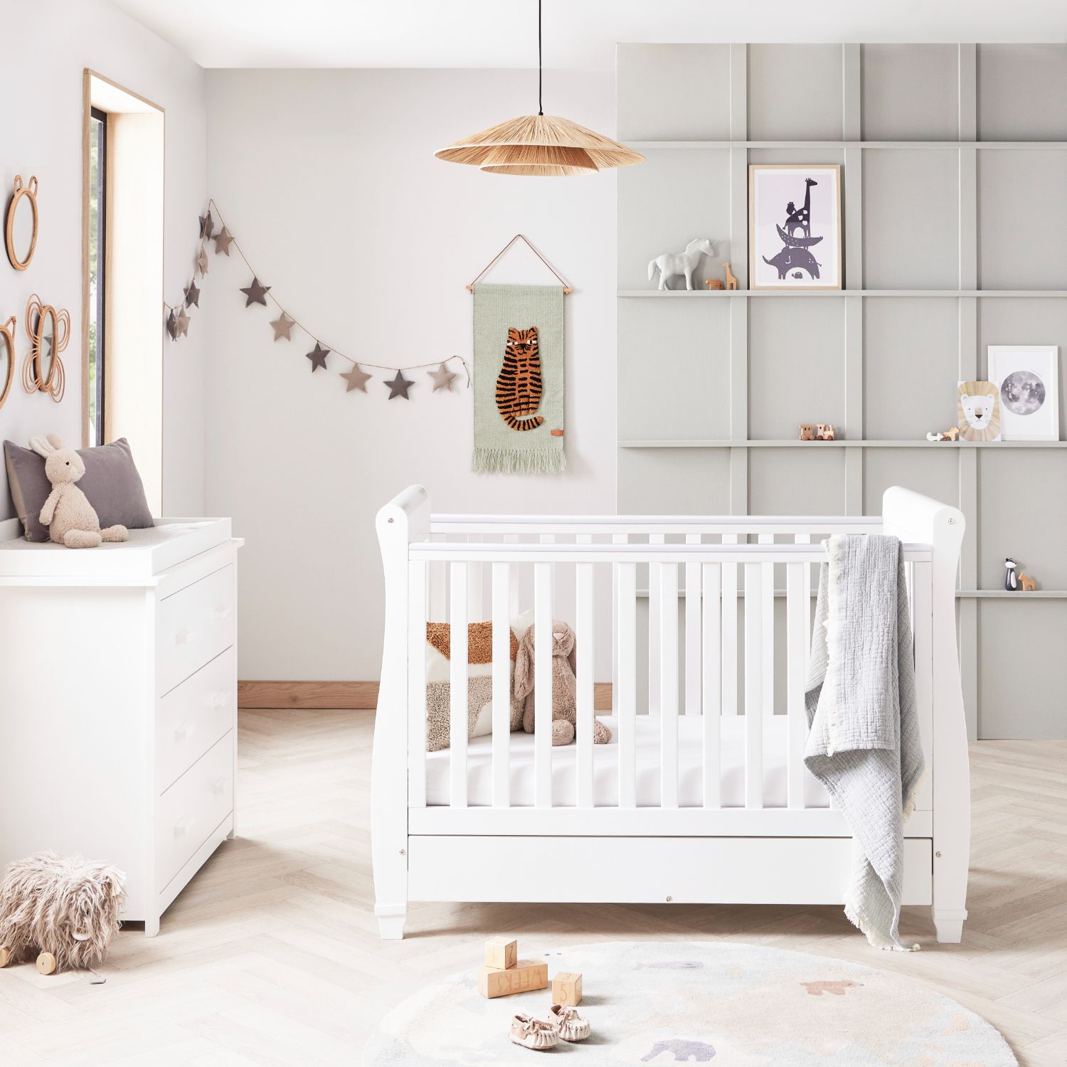 Eva 2 Piece Room Set White