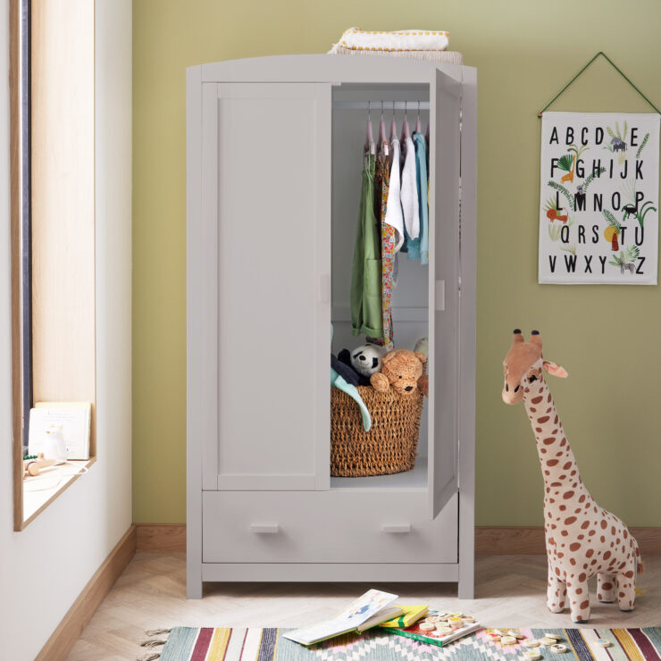 Universal Wardrobe - Grey