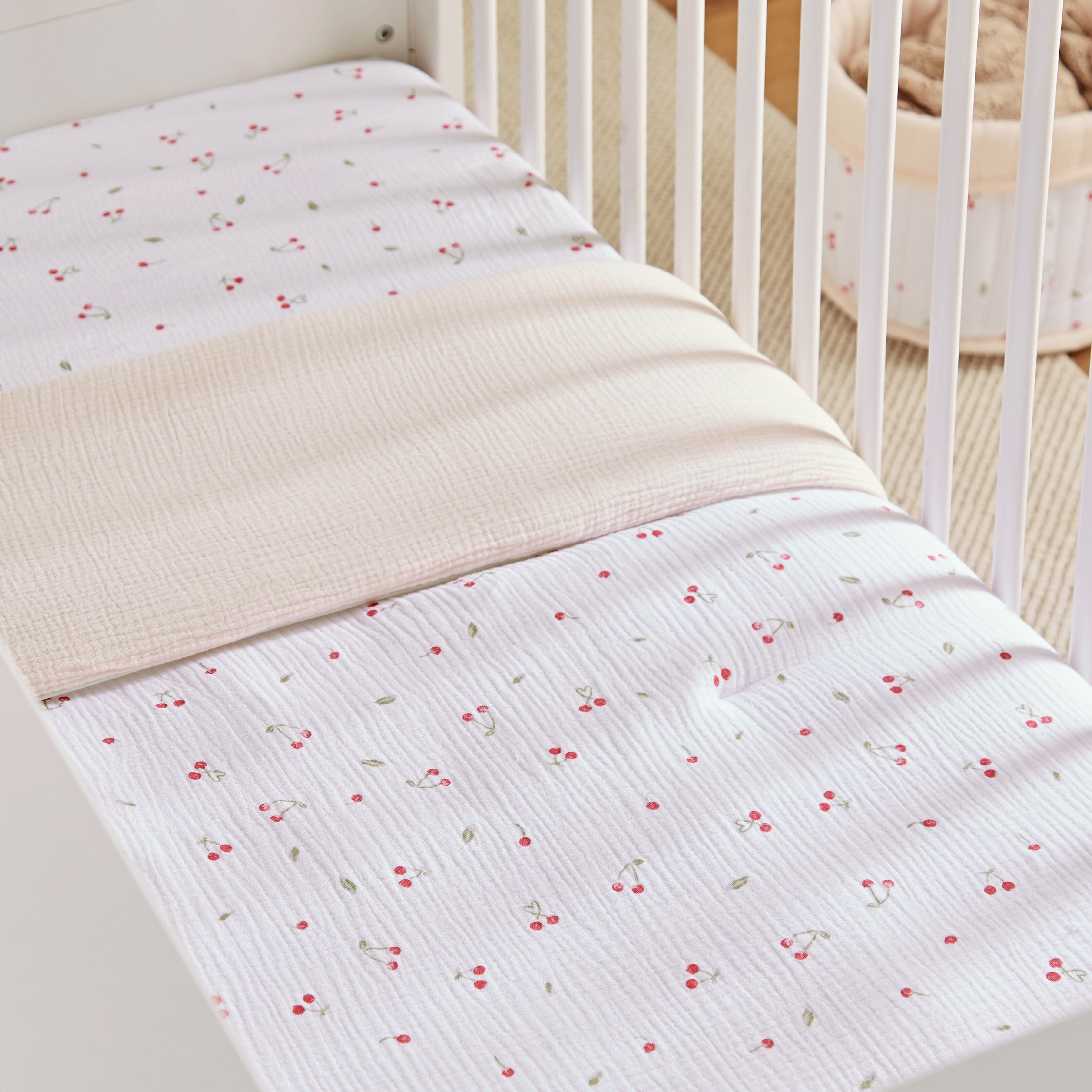 4 Piece Cot Bed Bedding Set - Ditsy Cherry