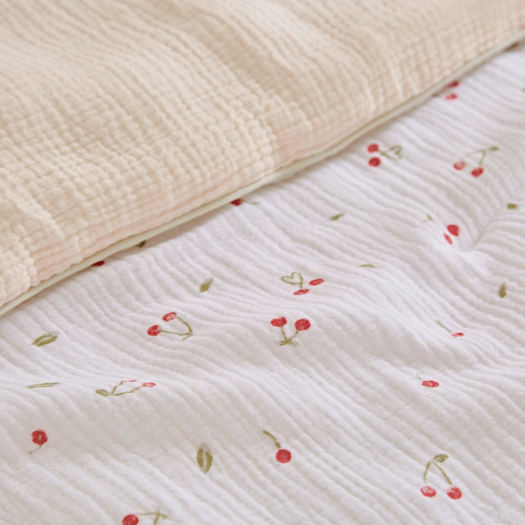 4 Piece Cot Bed Bedding Set - Ditsy Cherry
