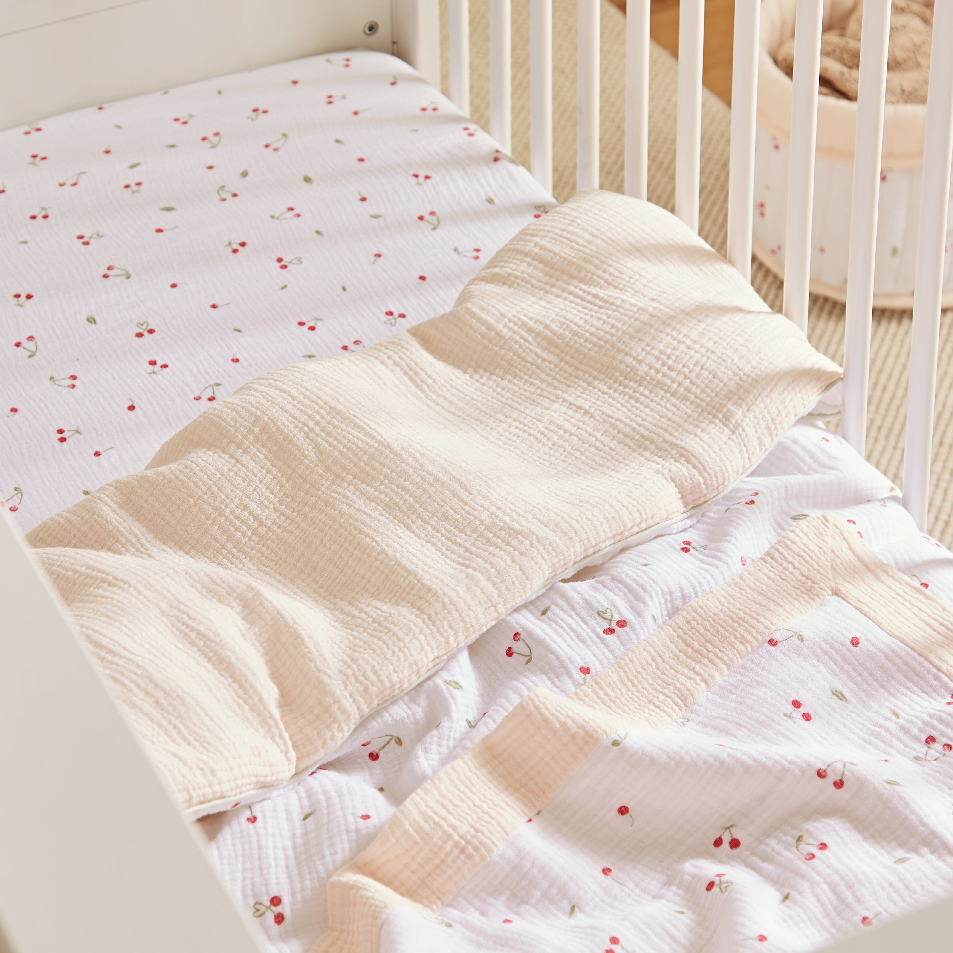 4 Piece Cot Bed Bedding Set - Ditsy Cherry