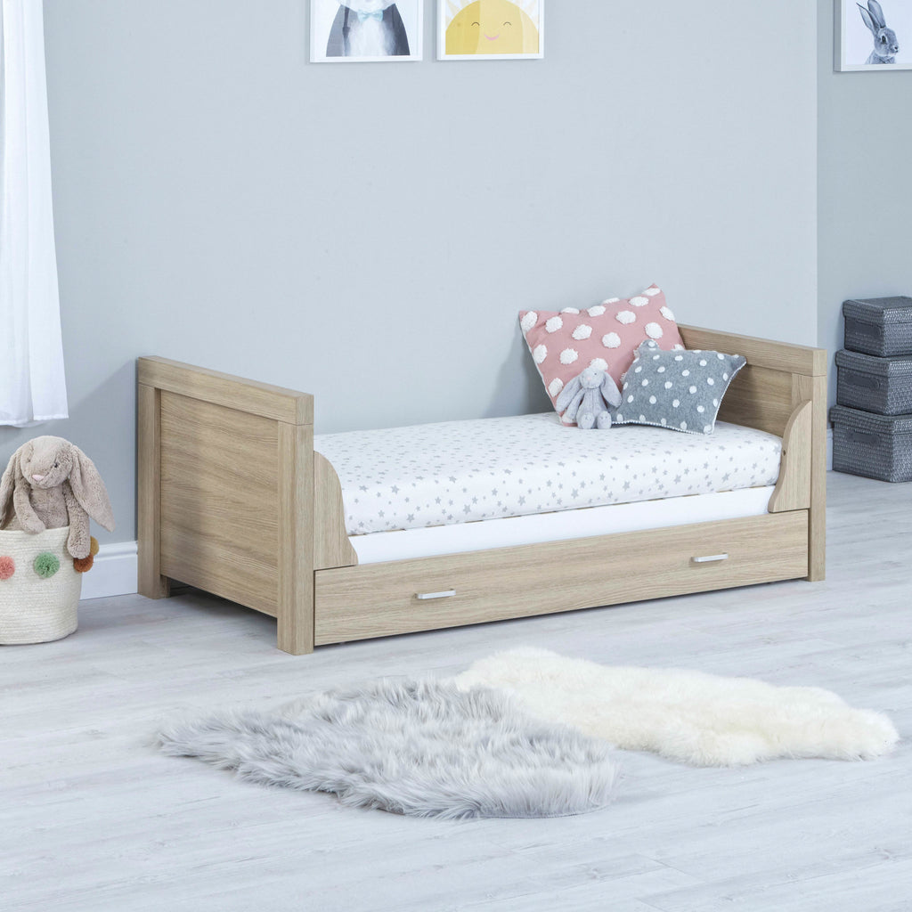 Luno Cot Bed With Drawer - Oak White